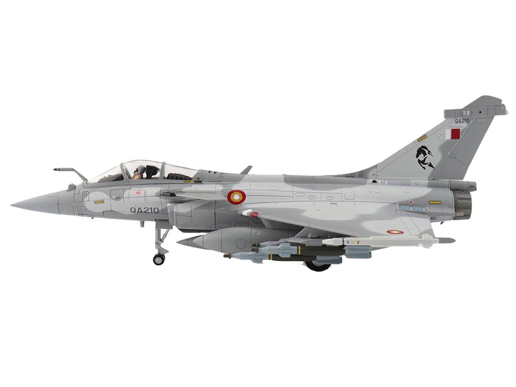 Dassault Rafale EQ Fighter Aircraft "QA210" (2019) Qatar Emiri Air Force "Air Power Series" 1/72 Diecast Model by Hobby Master - image 2