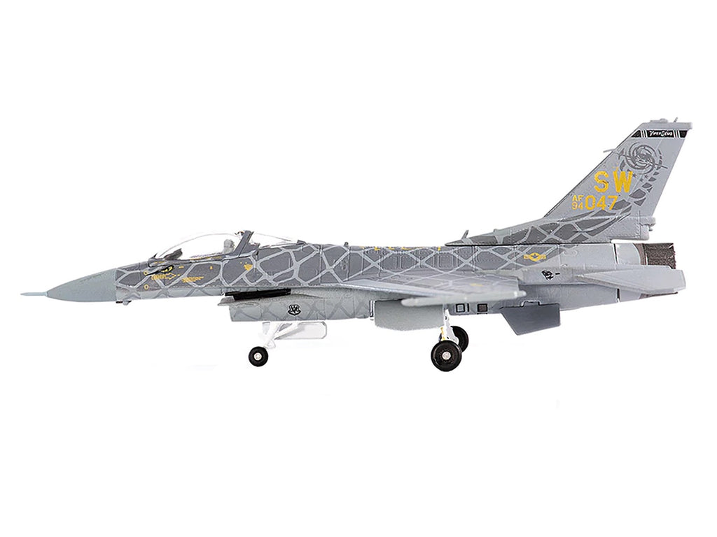 Lockheed Martin F-16C Fighting Falcon Fighter Aircraft "Viper Demo Team" (2021) United States Air Force 1/144 Diecast Model by JC Wings - image 2