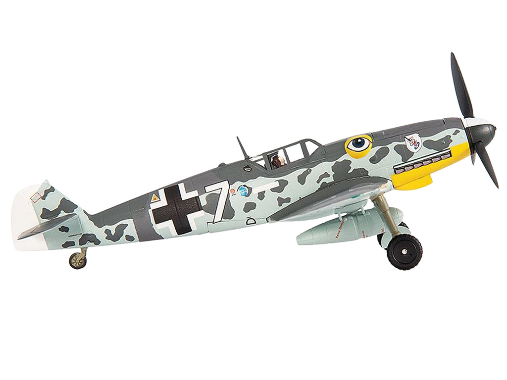 Messerschmitt BF 109G-6 Fighter Aircraft "JG 51 Bulgaria" (1944) German Luftwaffe 1/72 Die Cast Model by JC Wings - image 3