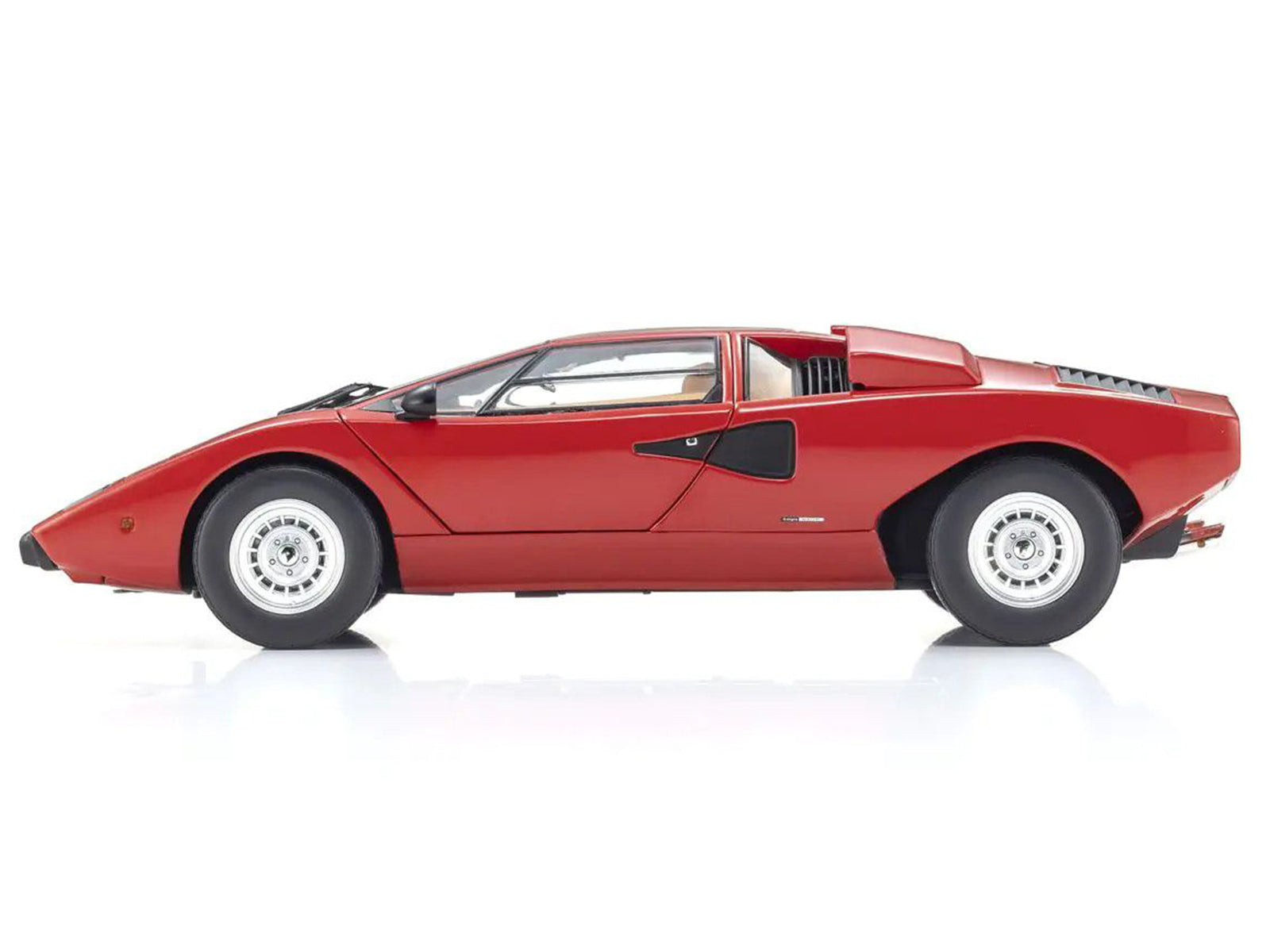 Lamborghini Countach LP 400 Red 1/18 Diecast Model Car by Kyosho - image 4