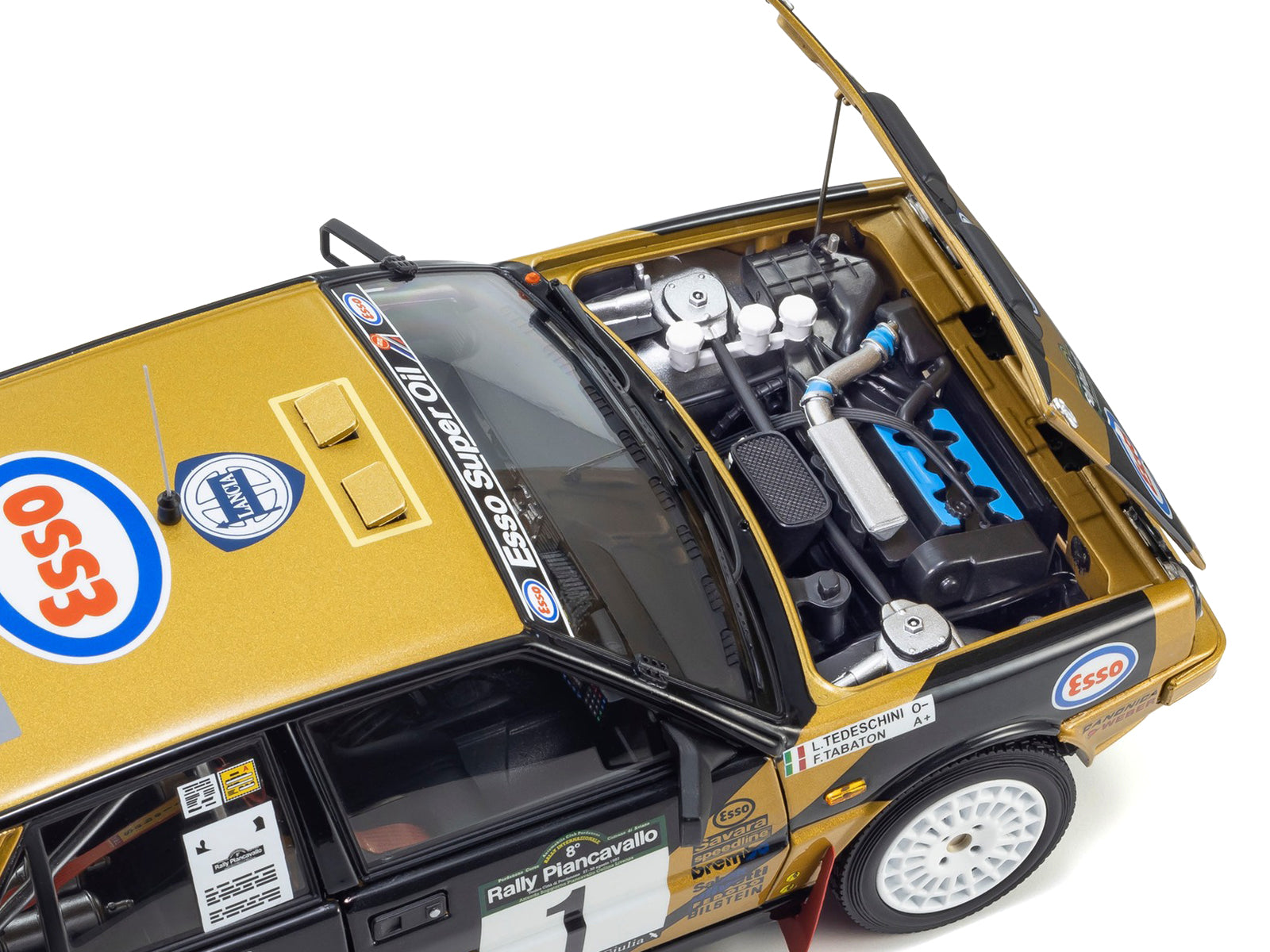 Lancia Delta HF 4WD #1 Fabrizio Tabaton - Luciano Tedeschini Winner "Rally Piancavallo" (1987) 1/18 Diecast Model Car by Kyosho - image 3