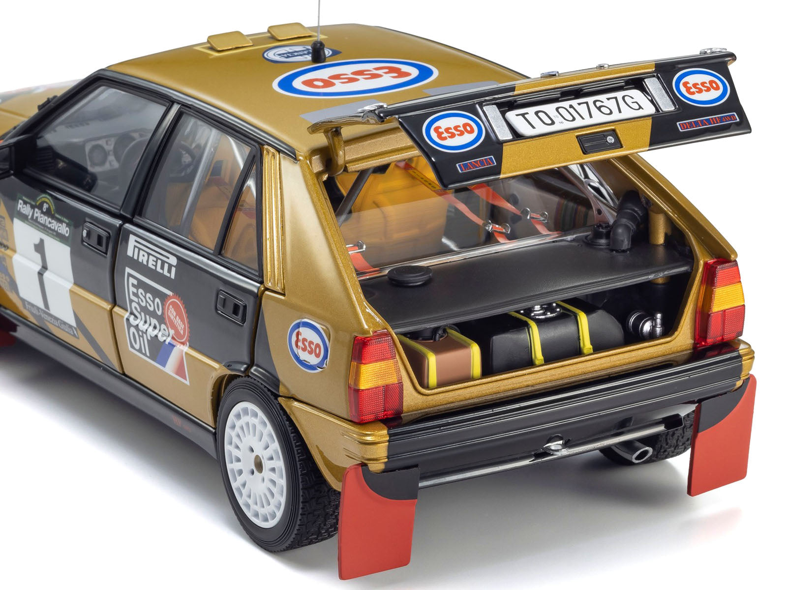 Lancia Delta HF 4WD #1 Fabrizio Tabaton - Luciano Tedeschini Winner "Rally Piancavallo" (1987) 1/18 Diecast Model Car by Kyosho - image 5