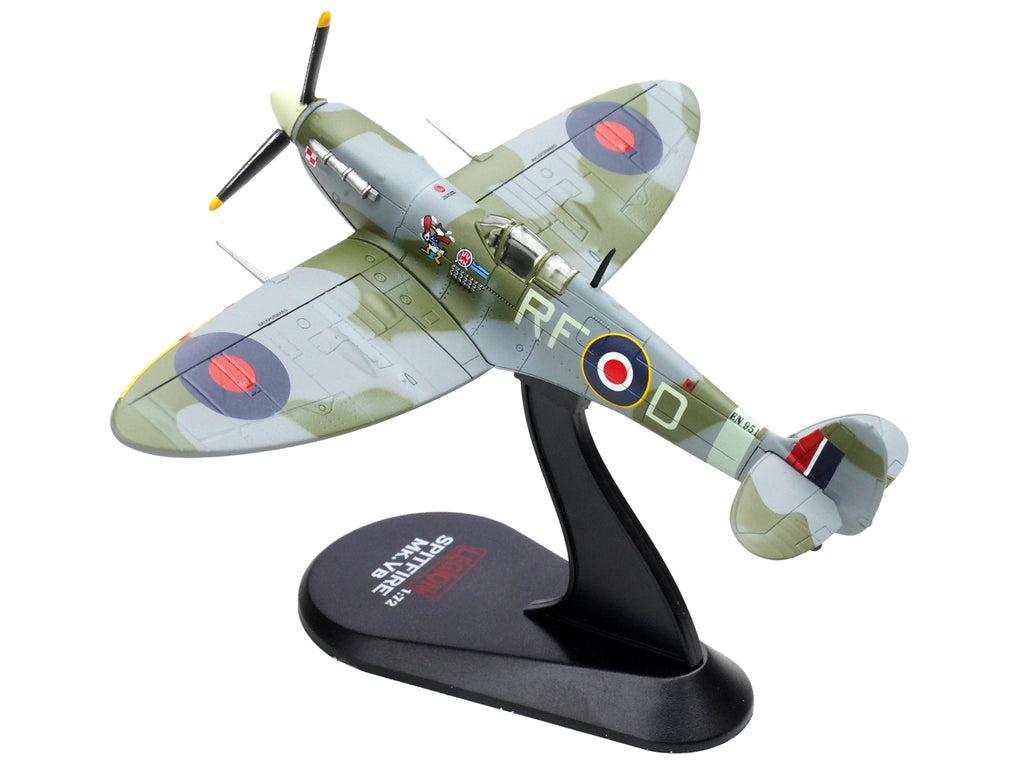 Supermarine Spitfire Mk Vb Fighter Aircraft "EN951 Ace Jan Zumbach No. 303 Polish Kosciuszko Squadron" (1943) Royal Air Force 1/72 Diecast Model by Legion - image 5