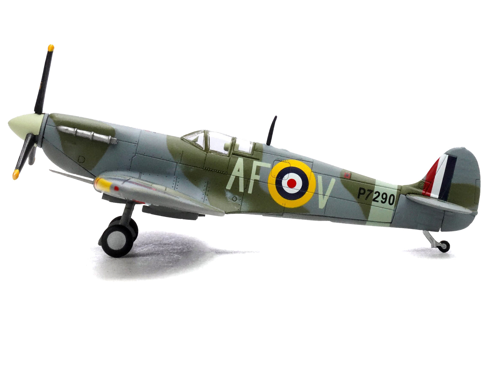 Supermarine Spitfire Mk IIa Fighter Aircraft "P7290 Air Fighting Development Unit RAF Duxford" (1942) Royal Air Force 1/72 Diecast Model by Legion - image 2