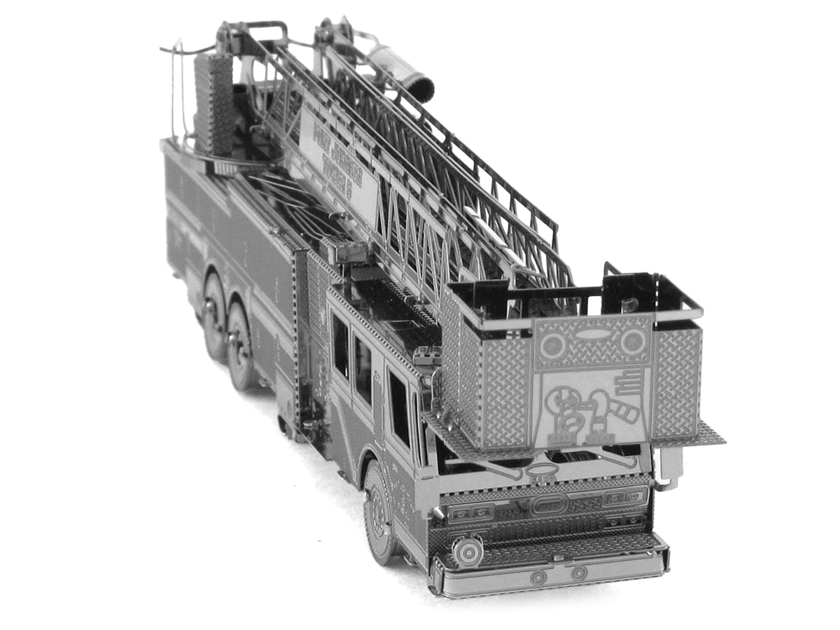 Model Kit Fire Engine "Fort Johnson Tower 6" (Moderate Difficulty) Steel Model by Metal Earth - image 3