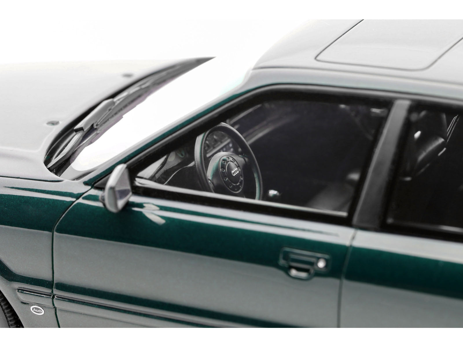 1993 Audi S2 Sedan Emerald Green Metallic Limited Edition to 2000 pieces Worldwide 1/18 Model Car by Otto Mobile - image 2