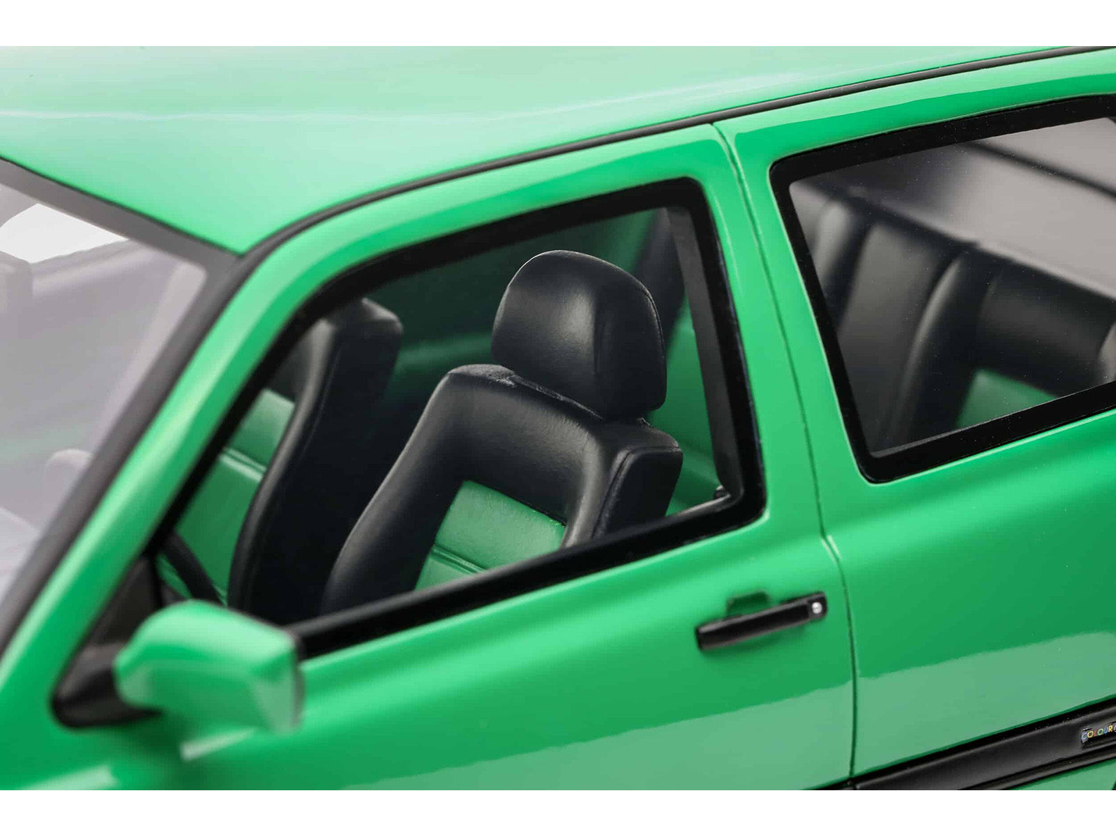 1995 Volkswagen Golf III GTI Salsa Green 1/18 Model Car by Otto Mobile - image 3