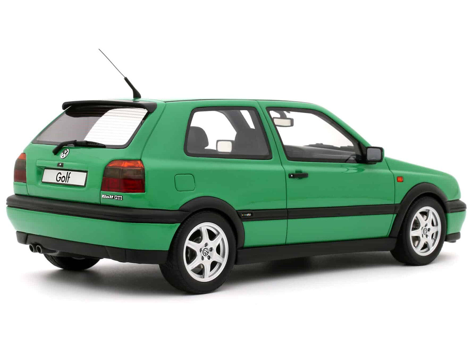 1995 Volkswagen Golf III GTI Salsa Green 1/18 Model Car by Otto Mobile - image 5
