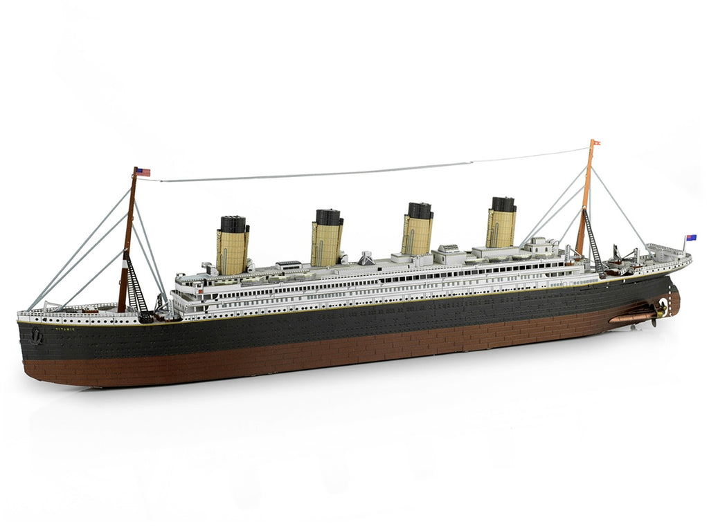 Model Kit RMS Titanic Ship (Moderate Difficulty) Steel Model by Metal Earth - image 3