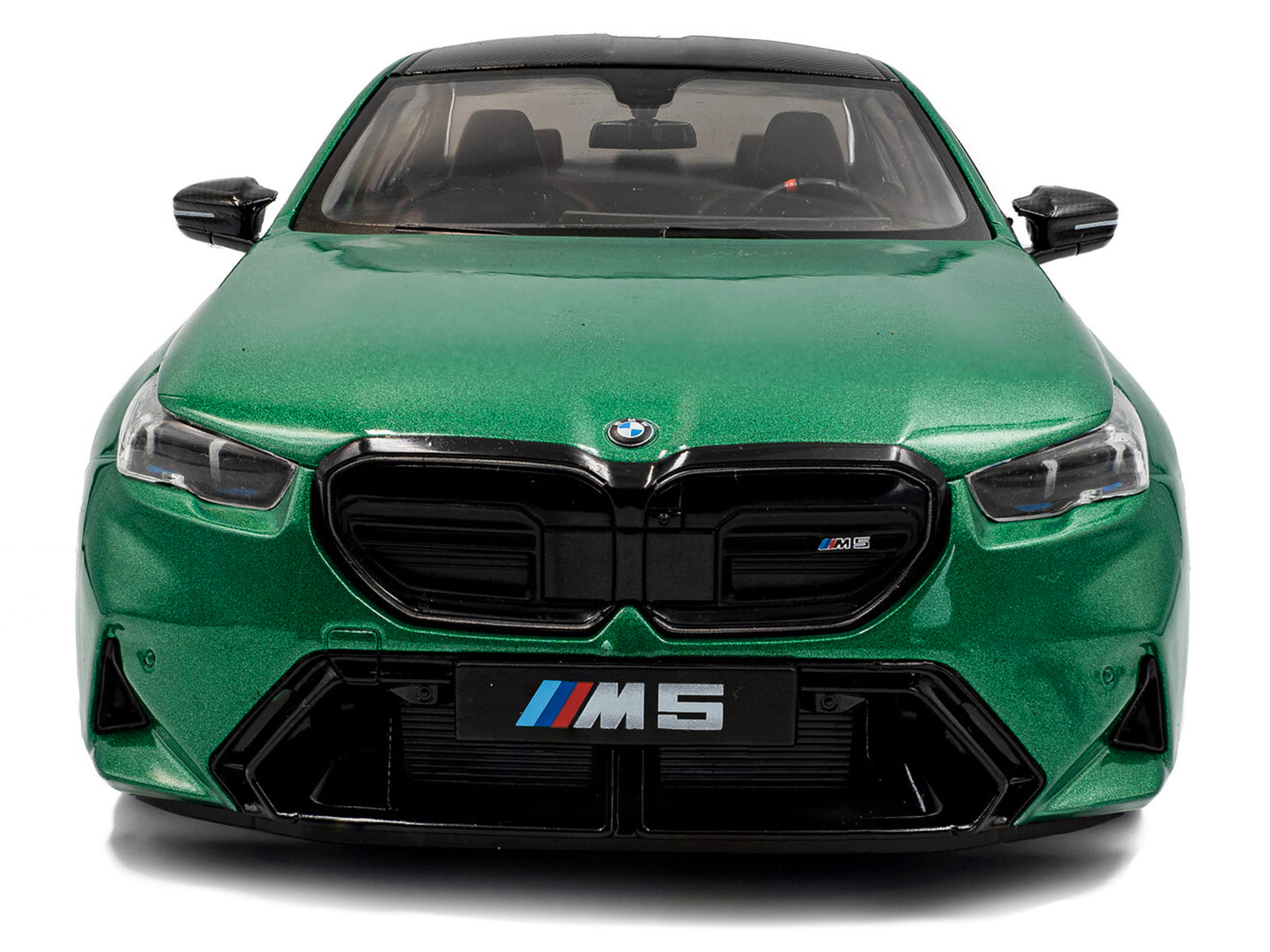 2025 BMW M5 Isle of Man Green Metallic 1/18 Diecast Model Car by Solido - image 5