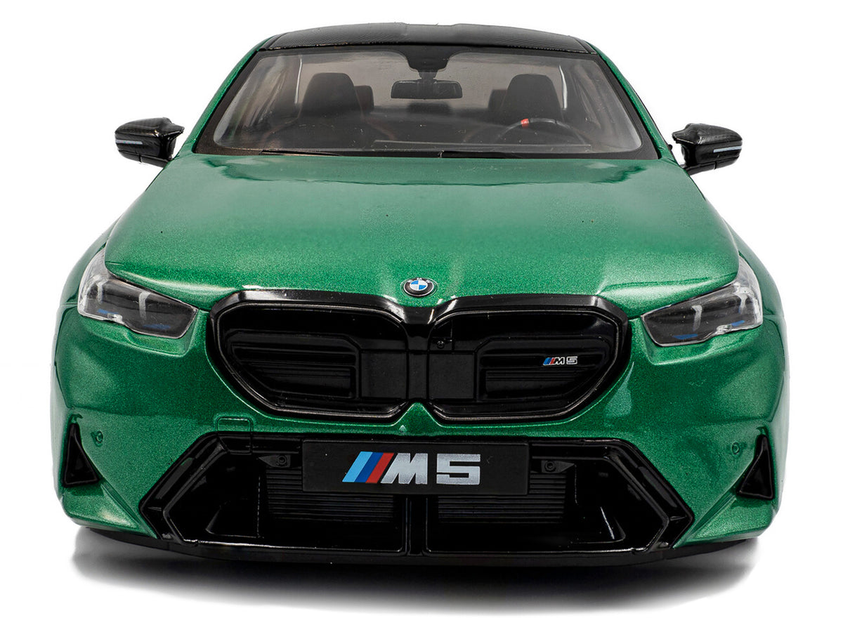 2025 BMW M5 Isle of Man Green Metallic 1/18 Diecast Model Car by Solido - image 5