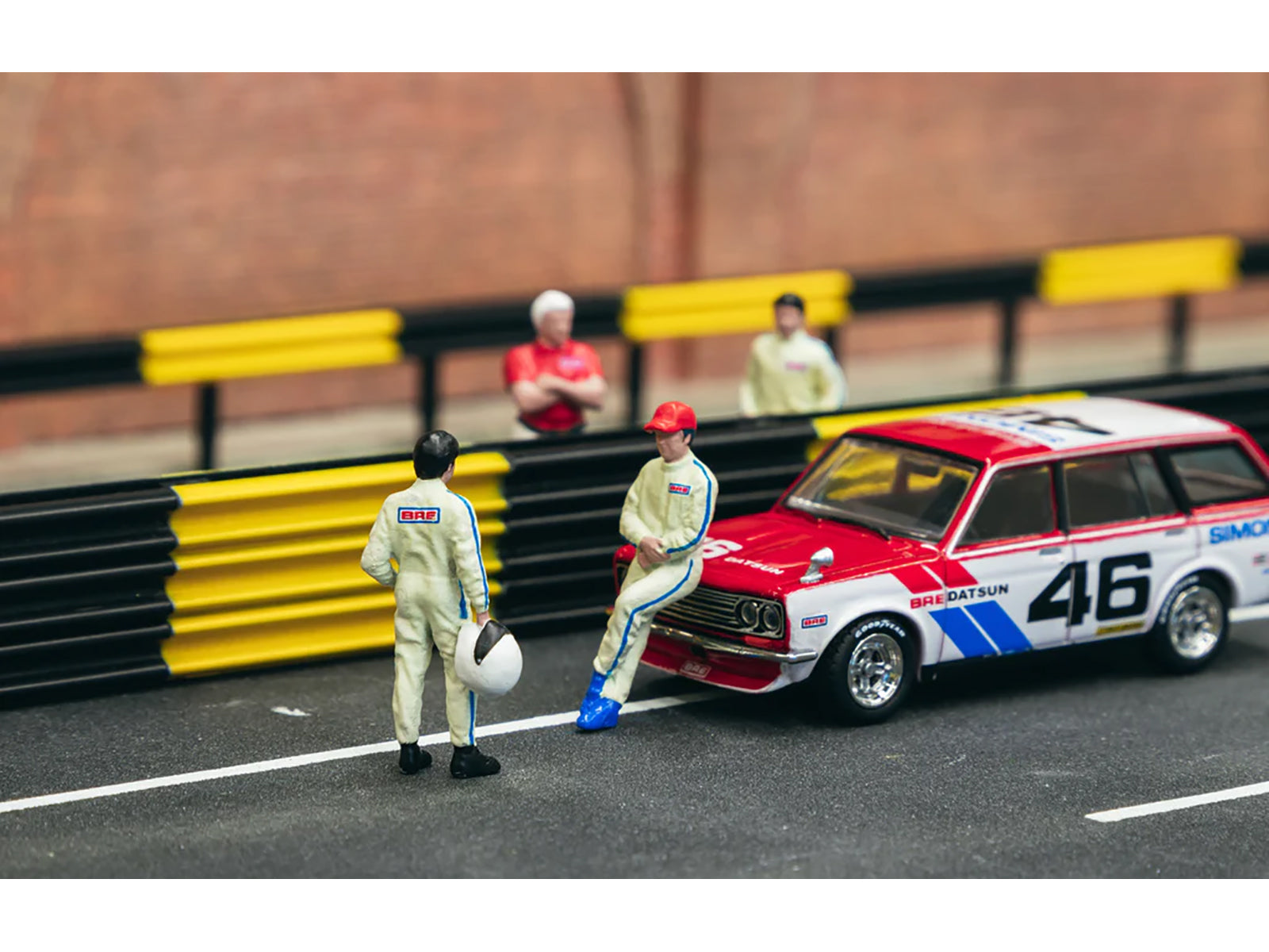 "Race Drivers" 4 Piece Diecast Figure Set "BRE" for 1/64 Scale Models by Tarmac Works & American Diorama - image 2