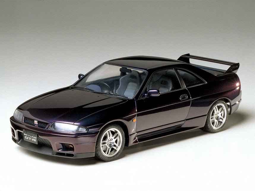 Model Kit Nissan Skyline GT-R V.Spec 1/24 Scale Model by Tamiya - image 2
