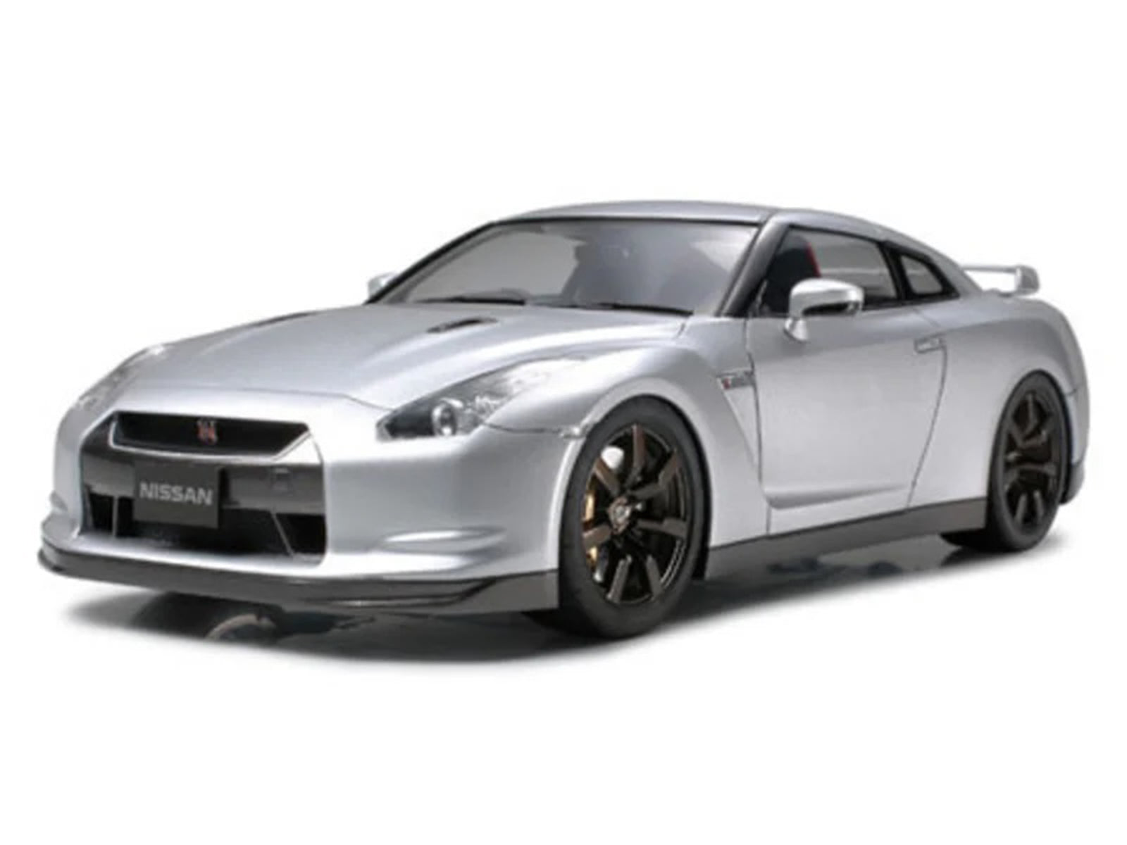 Model Kit Nissan GT-R (R35) 1/24 Scale Model by Tamiya