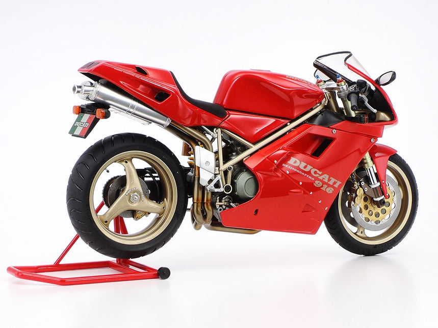 Model Kit Ducati 916 Motorcycle 1/12 Scale Model by Tamiya - image 3