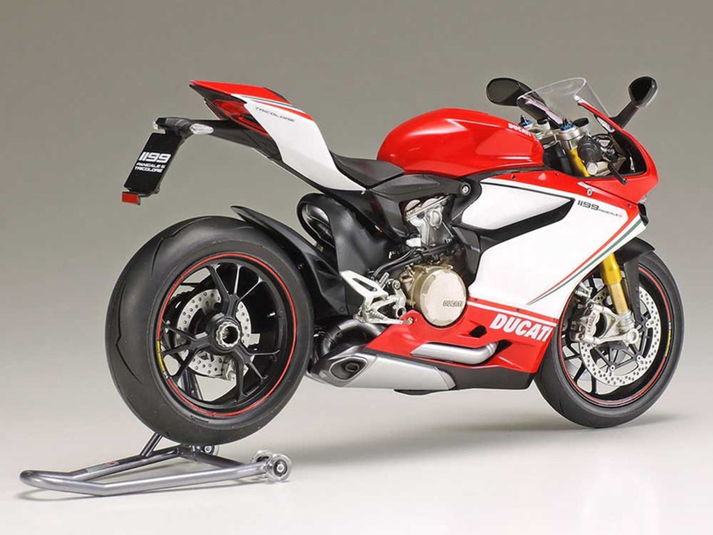 Model Kit Ducati 1199 Panigale S Motorcycle 1/12 Scale Model by Tamiya - image 3
