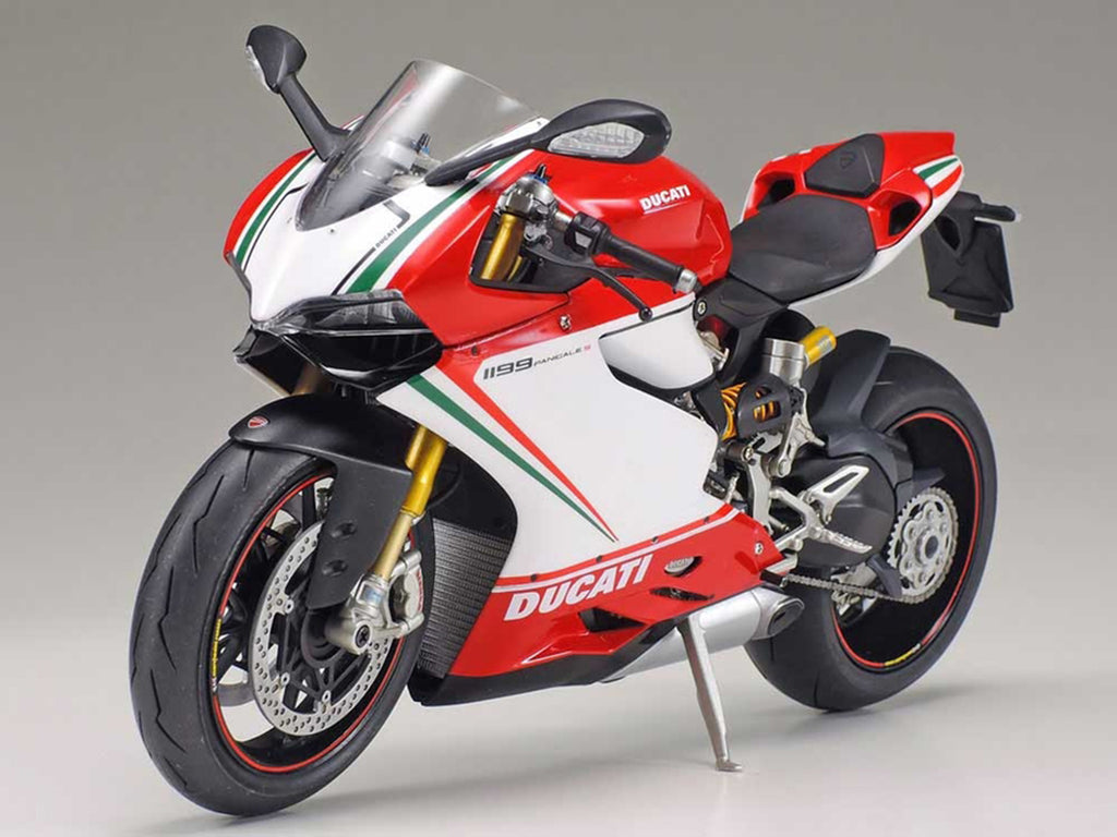 Model Kit Ducati 1199 Panigale S Motorcycle 1/12 Scale Model by Tamiya - image 4
