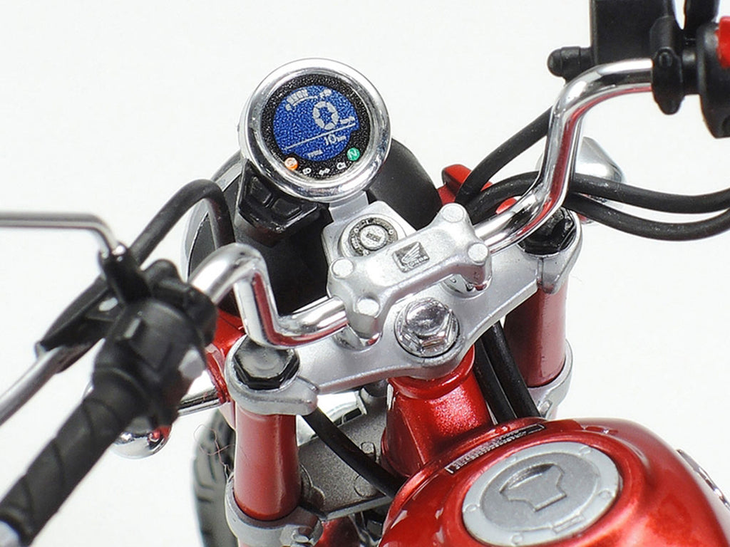Model Kit Honda Monkey 125 Motorcycle 1/12 Scale Model by Tamiya - image 4