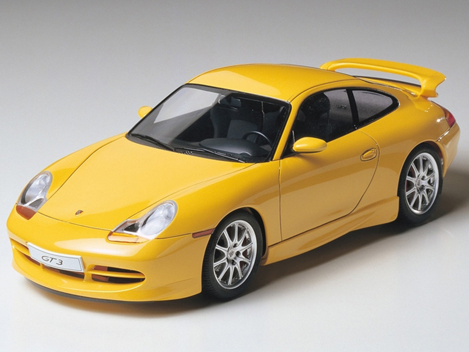 Model Kit Porsche 911 GT3 1/24 Scale Model by Tamiya - image 2