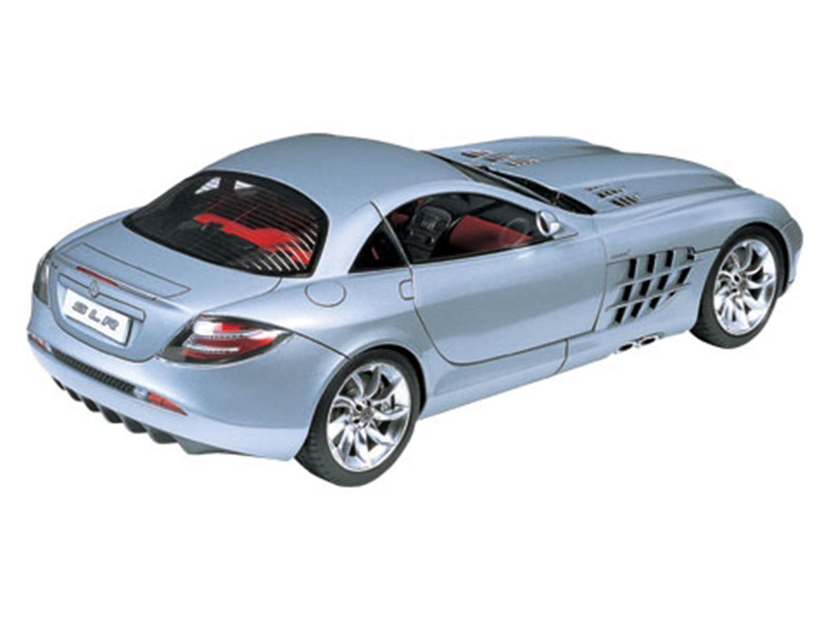 Model Kit Mercedes-Benz SLR McLaren 1/24 Scale Model by Tamiya - image 5