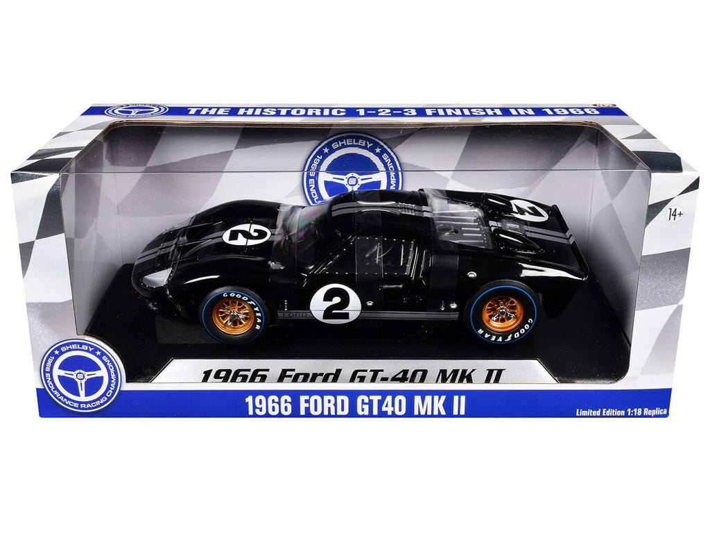 Ford GT40 MKII #2 Bruce McLaren and Chris Amon, 1966 Le Mans winner – ACME 1:18, photo 3