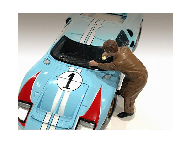 "Race Day 1" Figurine V for 1/18 Scale Models by American Diorama - image 3