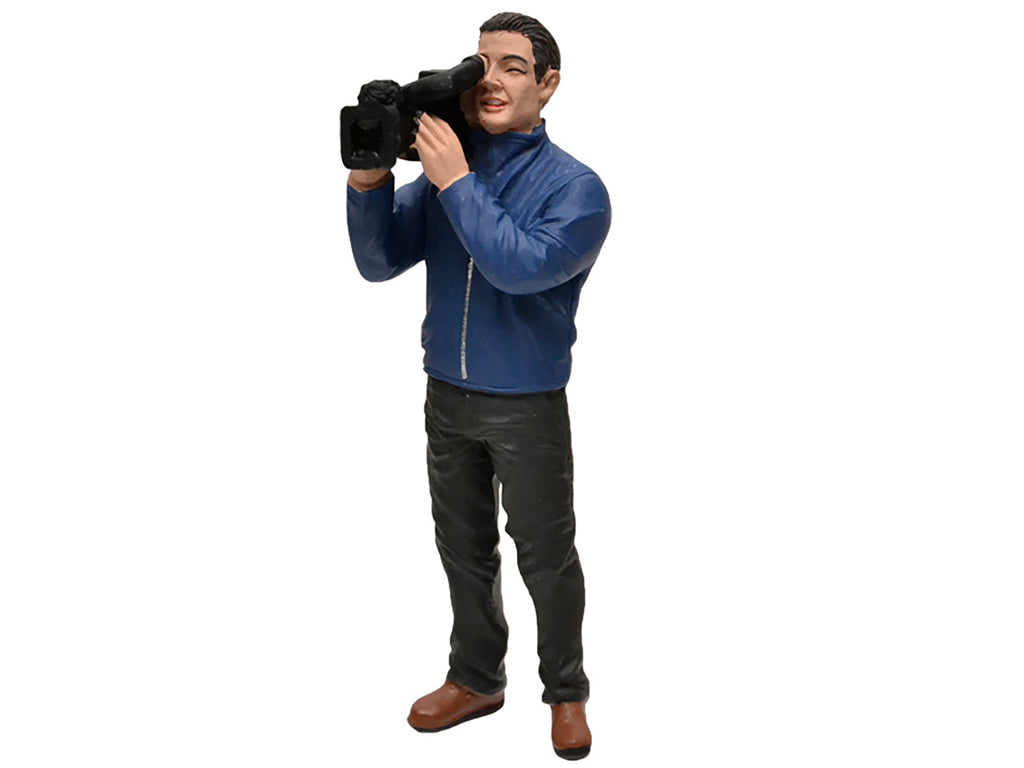 Camera Man Figurine I "Camera Crew" for 1/18 Scale Models by American Diorama - image 2