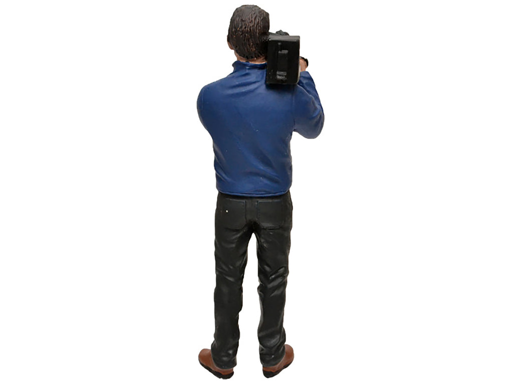 Camera Man Figurine I "Camera Crew" for 1/18 Scale Models by American Diorama - image 3