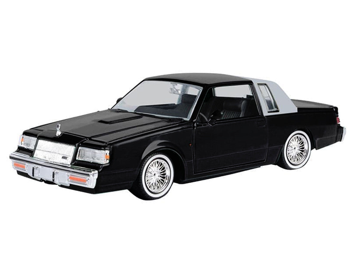 1987 Buick Regal Lowrider Black with Silver Half Top, Motormax 79023BKS — photo 2