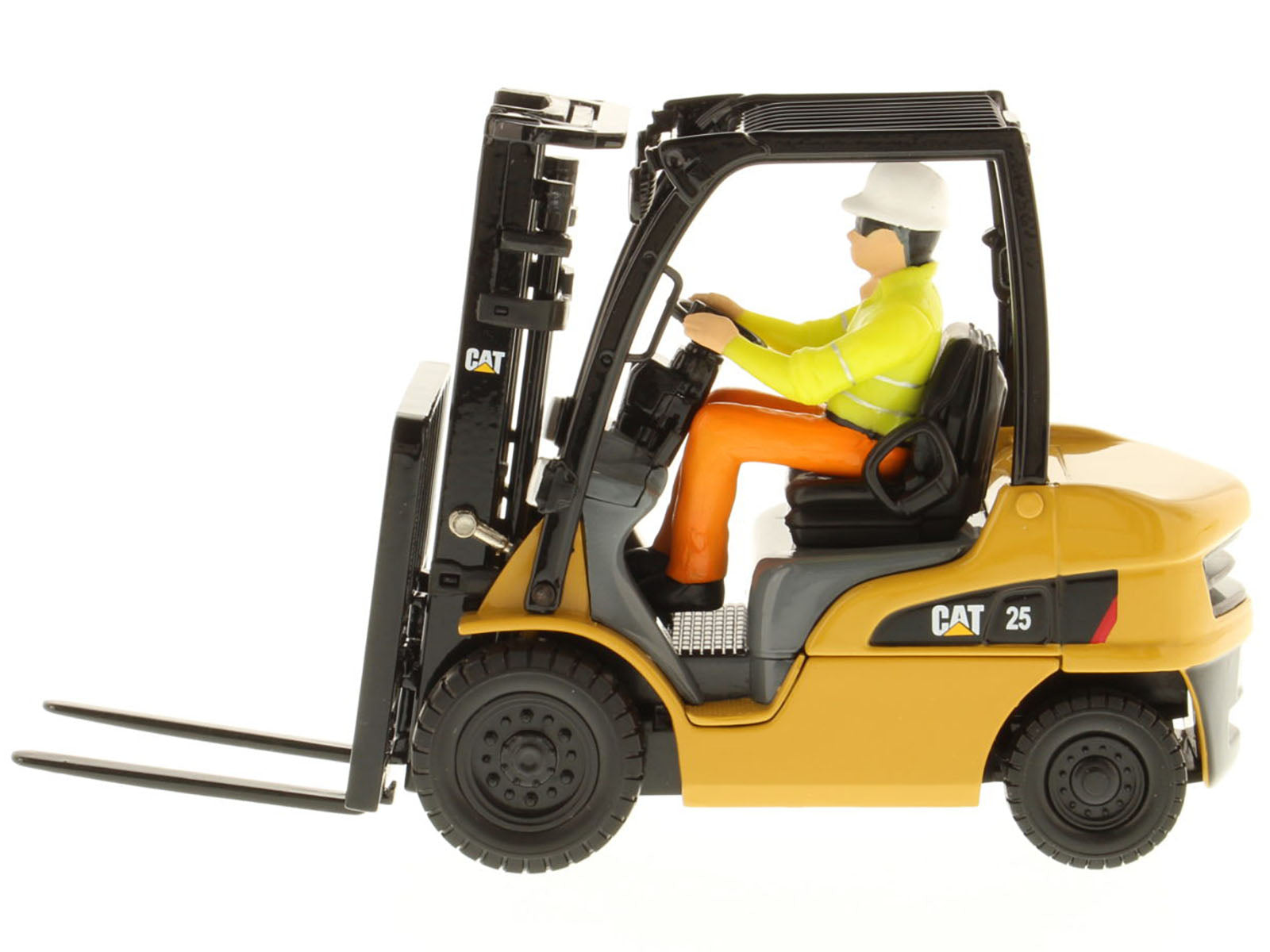 CAT Caterpillar DP25N DP/GP15-35N Range Lift Truck with Operator "Core Classics Series" 1/25 Diecast Model by Diecast Masters - image 3