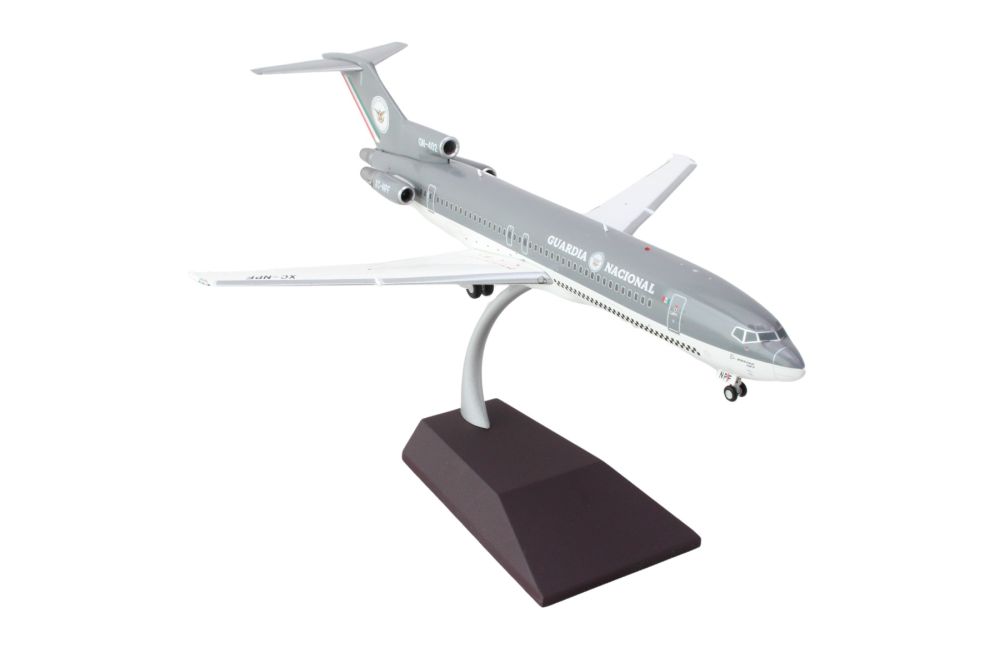 Boeing 727-200 Commercial Aircraft "Guardia Nacional (Mexican National Guard)" (XC-NPF) Gray and White "Gemini 200" Series 1/200 Diecast Model Airplane by GeminiJets - image 2