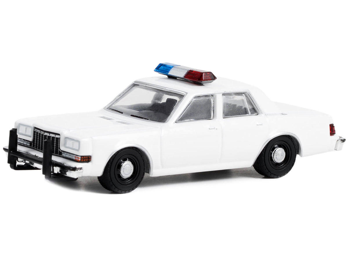 1980-1989 Dodge Diplomat Police Unmarked White with Light Bar "Hot Pursuit" "Hobby Exclusive" Series 1/64 Diecast Model Car by Greenlight - image 3