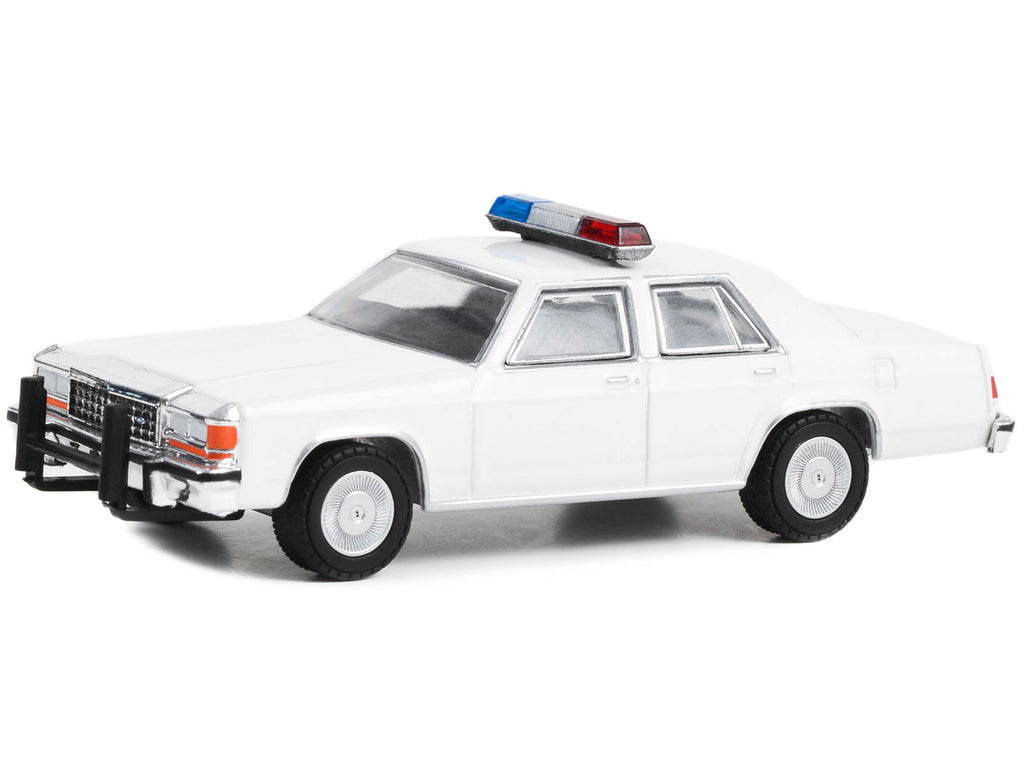 1980-1991 Ford LTD Crown Victoria Police White with Light Bar "Hot Pursuit" "Hobby Exclusive" Series 1/64 Diecast Model Car by Greenlight - image 3