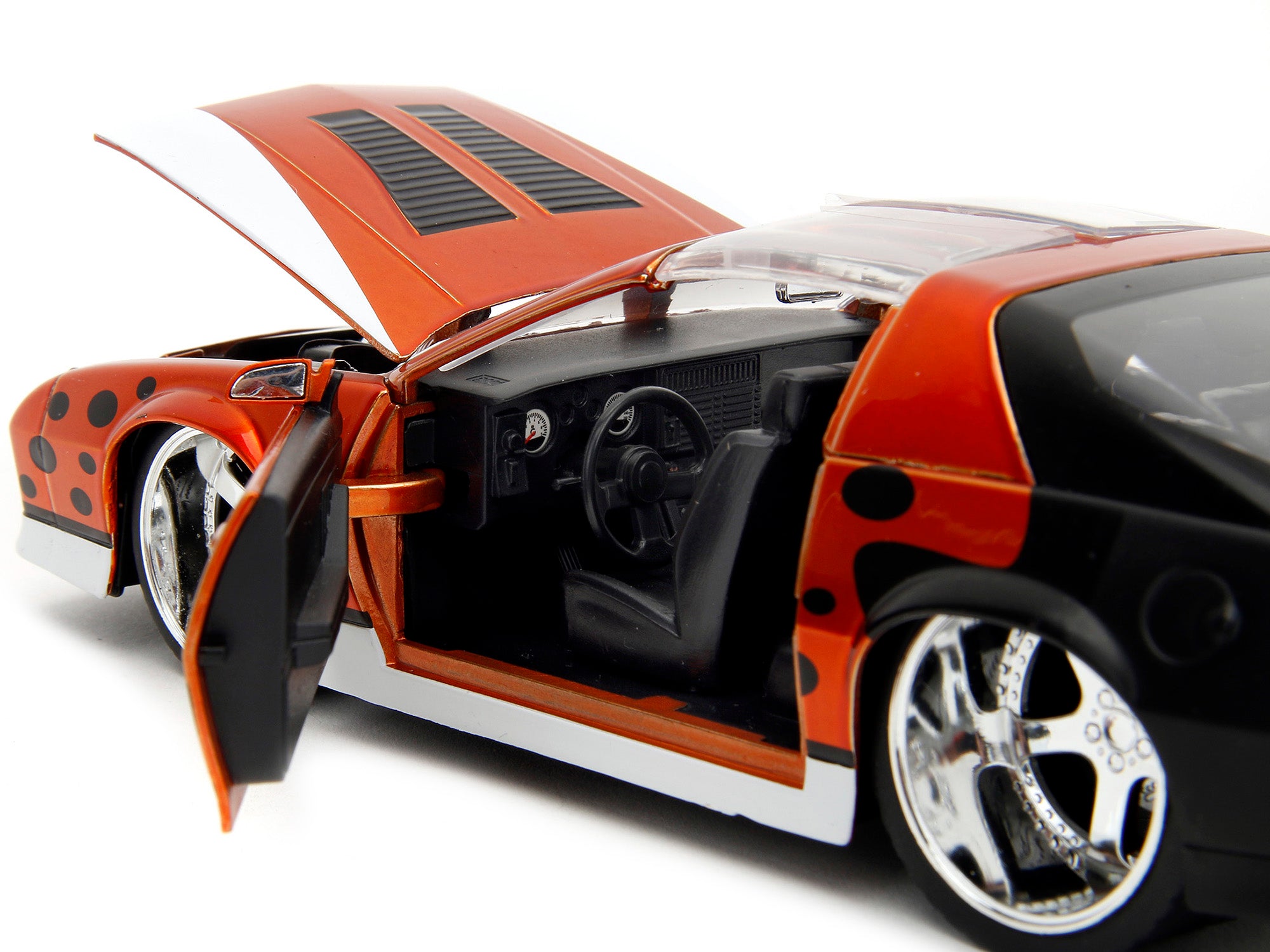 1985 Chevrolet Camaro Z/28 Orange Metallic with Graphics and Chester Cheetah Diecast Figure "Cheetos" "Hollywood Rides" Series 1/24 Diecast Model Car by Jada - image 3