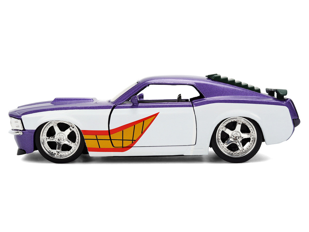 1970 Ford Mustang Boss "Joker" Livery Purple Metallic and White with Graphics "Batman" Franchise "Hollywood Rides" Series 1/32 Diecast Model Car by Jada — photo 3