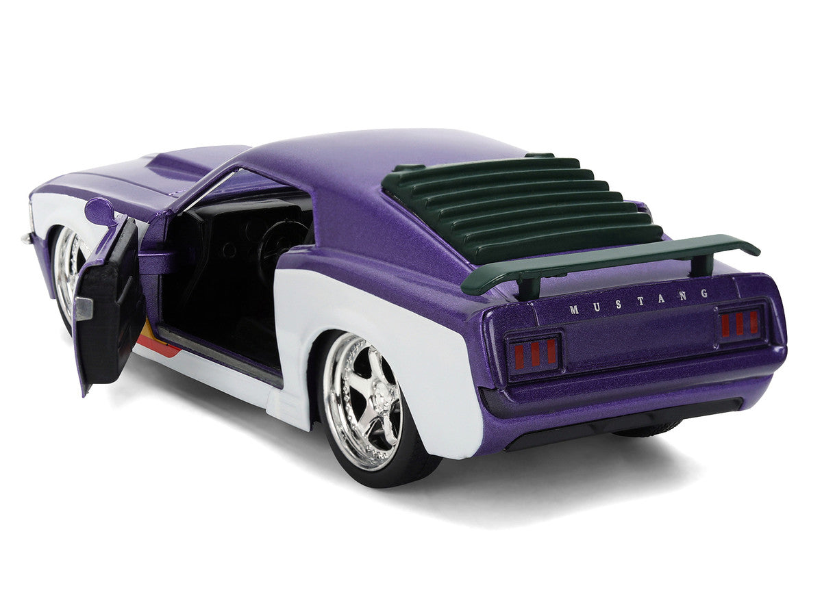 1970 Ford Mustang Boss "Joker" Livery Purple Metallic and White with Graphics "Batman" Franchise "Hollywood Rides" Series 1/32 Diecast Model Car by Jada — photo 4