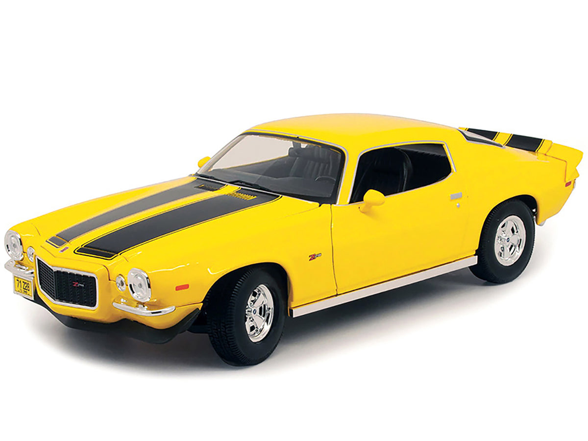 1971 Chevrolet Camaro Yellow with Black Stripes 1/18 Diecast Model Car by Maisto - image 2