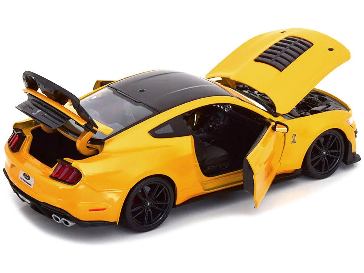 2020 Ford Mustang Shelby GT500 Yellow with Black Top "Special Edition" 1/18 Diecast Model Car by Maisto - image 3