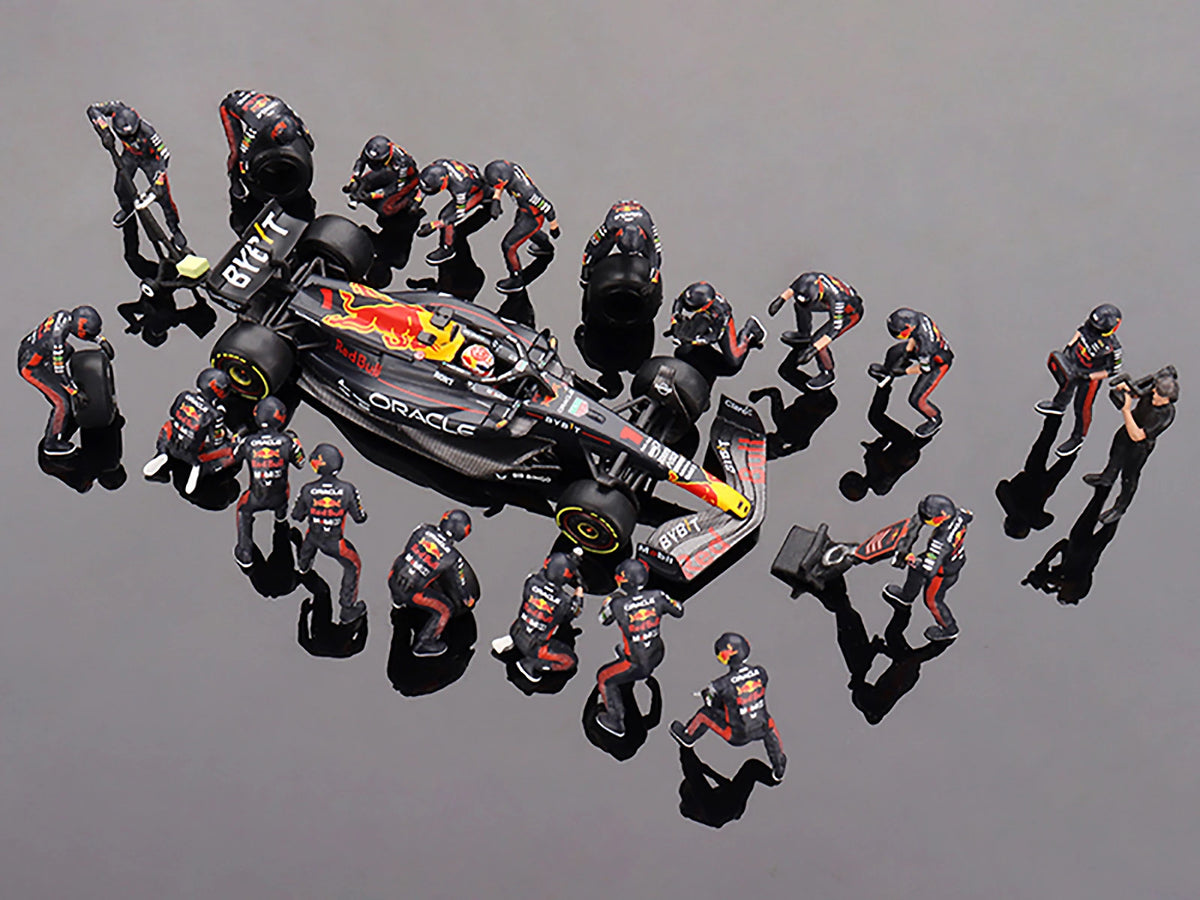 Mini GT MGTS0014 Red Bull RB19 Max Verstappen Japanese GP 2023 1/64 pit crew set - image 1