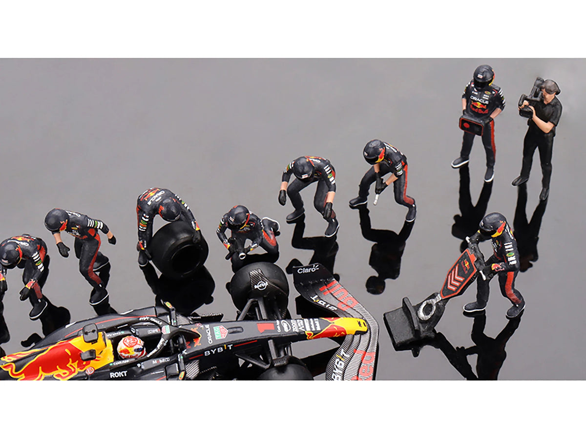 Mini GT MGTS0014 Red Bull RB19 Max Verstappen Japanese GP 2023 1/64 pit crew set - image 3