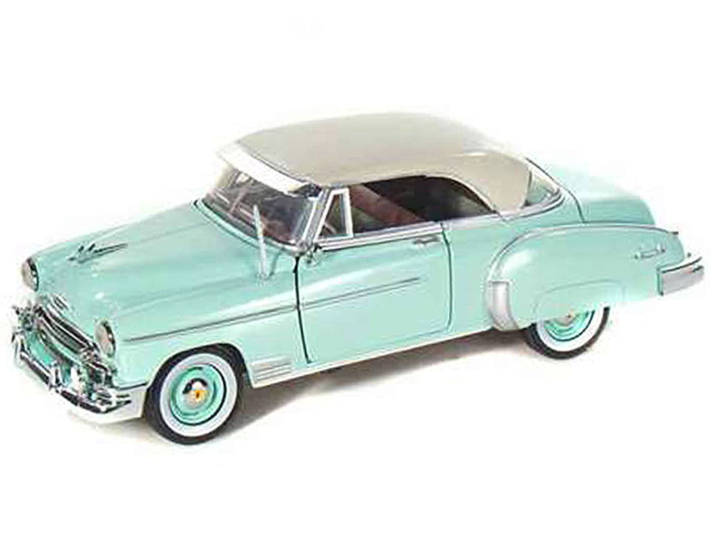 1950 Chevrolet Bel Air Green with Cream Top 1/24 Diecast Model Car by Motormax - image 2