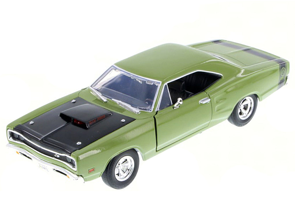 1969 Dodge Coronet Super Bee Green 1/24 Diecast Model Car by Motormax - image 2