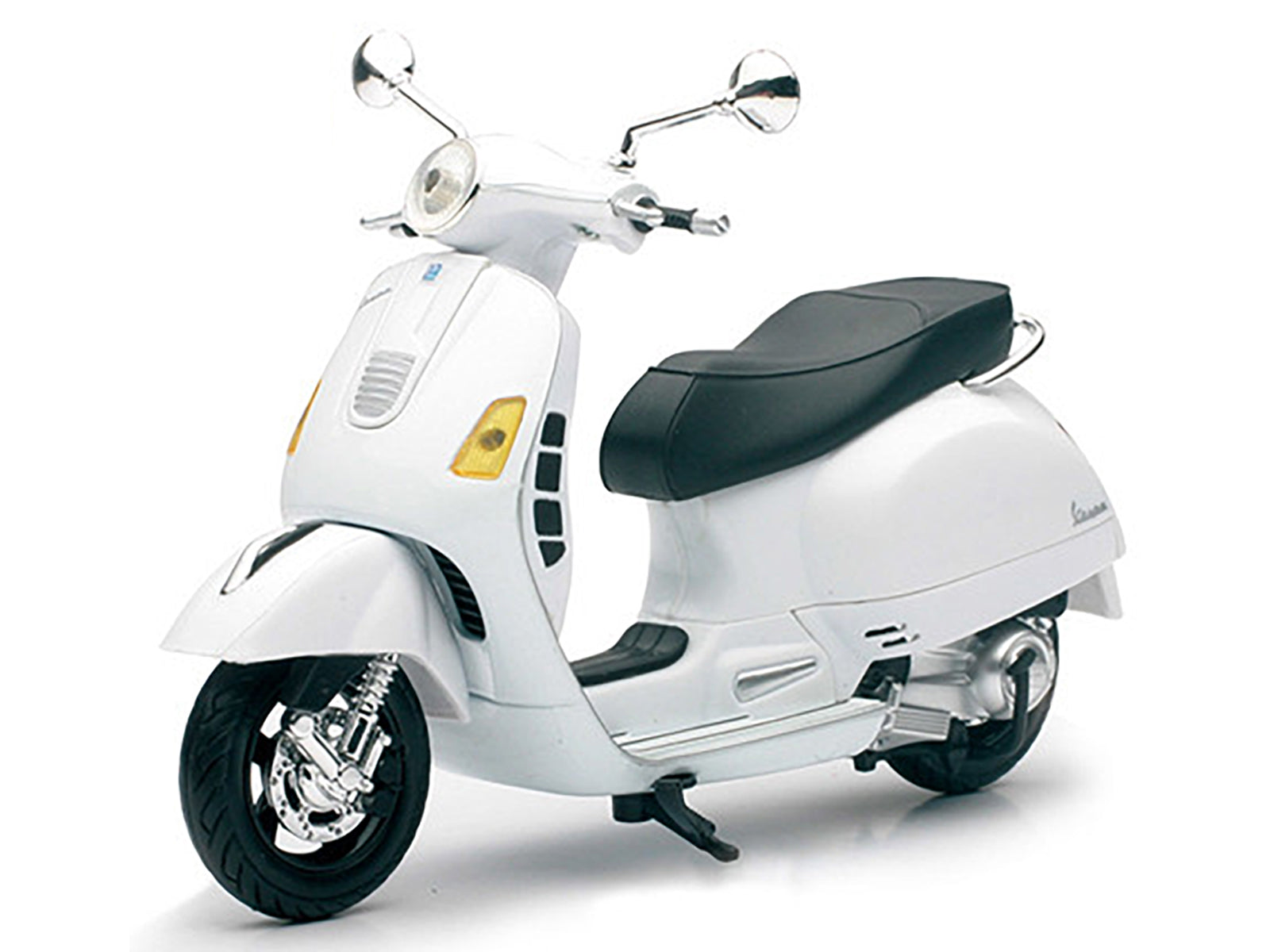 Vespa GTS 300 Super White Motorcycle 1/12 by New Ray - image 2